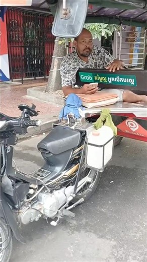 Explore Cambodia in a Tuk Tuk