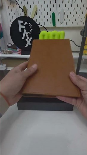 Personalizing the MakerFlo Laserette Journal with Laser Engraving 📖✨