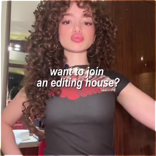 go follow @livkalogerass @⋆˚࿔ 𝐞 𝜗𝜚˚⋆ @🩷 to join and use the hashtag #multieditingaudition ! - 🏷️= #viral #fyp #kalogerassisters #demitrakalogeras #multiedit#blowup#blowupves #trend #_multieditinghouse
