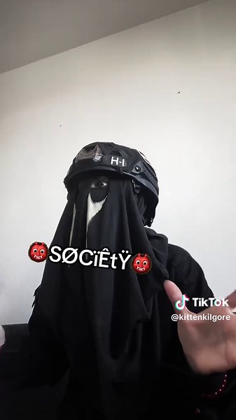 Caring for Friends: The Importance of Supportive Bonds