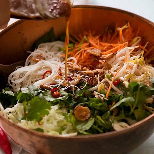 1.8M views · 4.6K reactions | One ultra healthy, refreshing salad! https://www.recipetineats.com/asian-vermicelli-noodle-salad/ | RecipeTin | Facebook