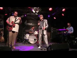 ''DUMP THAT CHUMP'' - RICK ESTRIN & The Nightcats @ Callahan's, July 2016