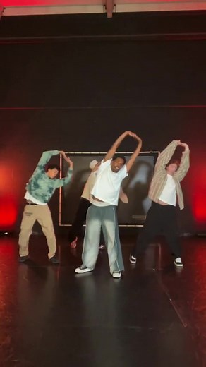 Let’s Go Back choreo breakdown by the man himself @Shay’s Dance Archive. Love to all who joined the livestream on Saturday ❤️ Keep tagging us in your videos, we’ll be posting our favourites over the next few days 🤩🌴 #letsgoback #dance #newmusic #choreography