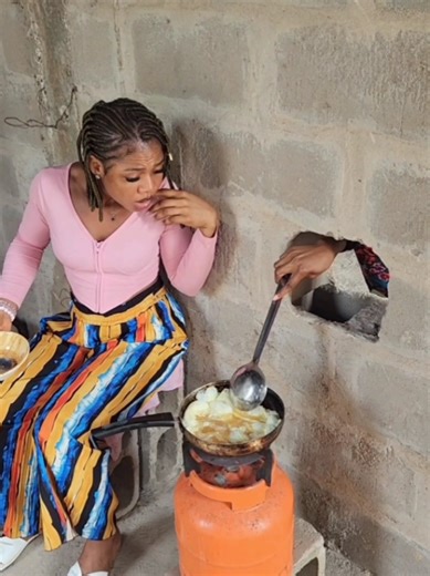 Master the Art of Frying Eggs: Tips and Tricks