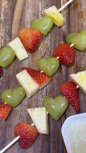 Chef Remy loves watching our chefs whip up a masterpiece!!! 🥣🍽️ #chefsinprogress #letscook | Chefs In Progress