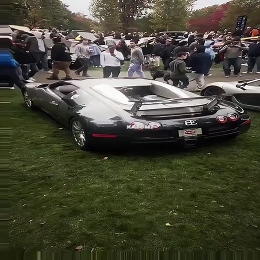 Spotify playlist in bio Clips by: @Alden #kazumizxc #hypercars #sportcars #supercars