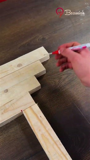 Turning corner cuts into a square frame #diywood #corner #frame #trick