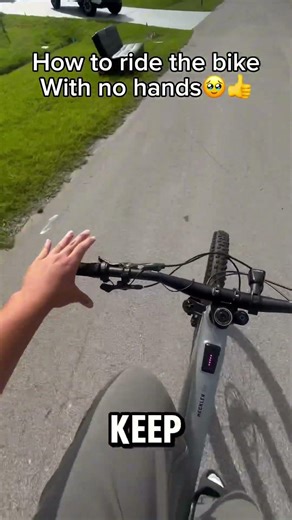 Stay SAFE🤩#tutorial #santacruz #nohands #ebike #fyp