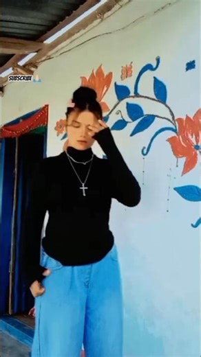 Hindi song 🎀😻 #youtubeshorts #dance #foryou #duet