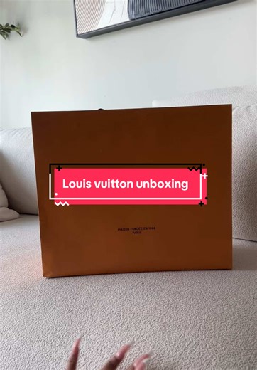 Louis Vuitton Unboxing: Discover My New Bag