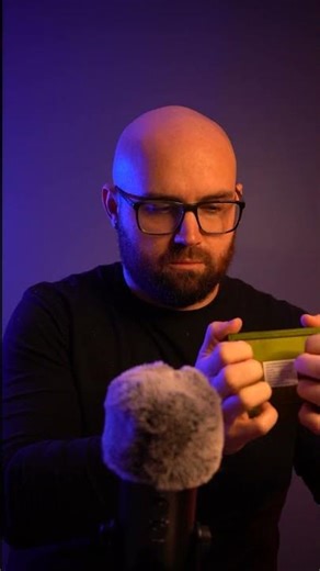 The fastest ASMR tapping on YouTube? #asmrfasttapping #asmrtappingsounds #asmrforsleep