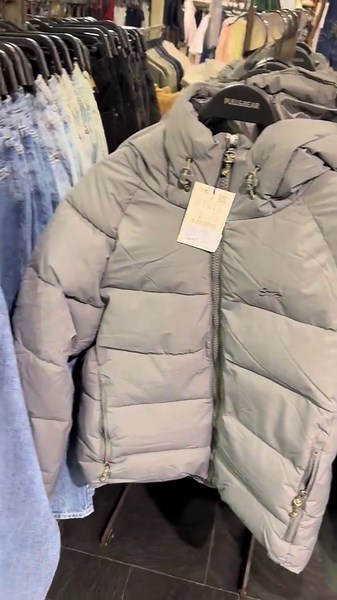 Pull and Bear Jacket Collection: Stylish Everyday Wear