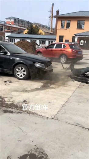 Unloading Chaos: How Rough Handling Affects Vehicle Integrity