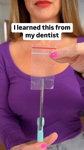 6M views · 29K reactions | Button baggie hack protects your toothbrush for travel #traveltips #lifehacks #tipsandtricks #dentalcare #hacks | Home Hacks & Easy Snacks | Facebook