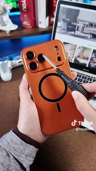 Ultimate Protection for Your New iPhone17! MagSafe Aluminum Alloy Case – Ultra-Thin and Full Coverage 🔒📱 #MagSafeCase #AluminumCase #UltraThinCase #WirelessChargingCase #fullcoverage