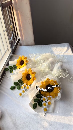 How to Create a Mini Sunflower Bouquet