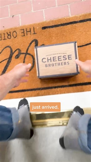 Cheese so good you just have to recommend it. Wisconsin fresh baked cheese in delicious flavors. | Cheese Brothers