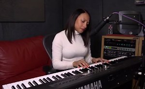 True Whitney Houston Tribute: Medley Of Whitney's Biggest Hits In One Take! (No Auto Tune)