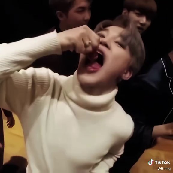 Jimin-siii so sweet voices #jimin #viral #xh