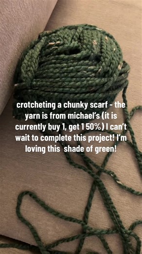 Crafting a Chunky Scarf with Green Yarn