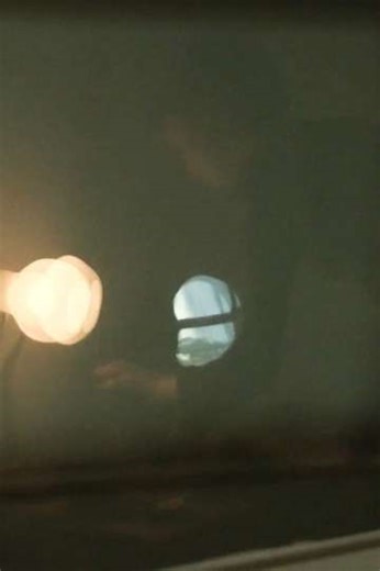 Three Scenes: 19:00 - Movie