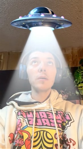 An alien landed on my head #alien #comedy #funny #dudja #youtubefilter #filter #youtube #meme #memes