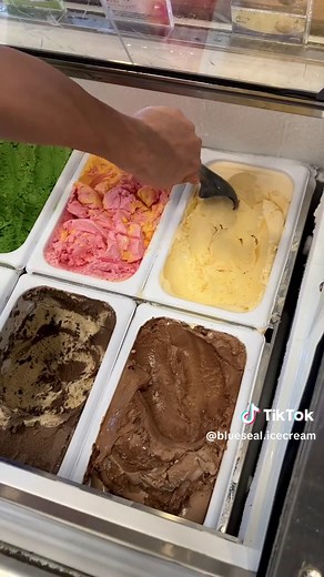 沖縄のブルーシールアイスクリームの魅力