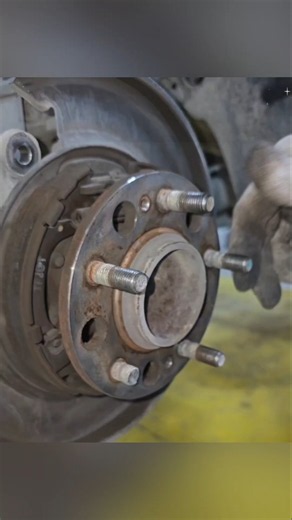 How to Replace a Broken Wheel Stud Without Removing the Hub