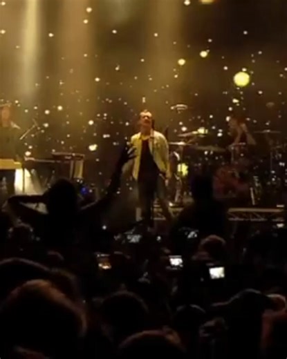 Birds Of Tokyo are bringing their Starlights Tour to the Racehorse Hotel in Ipswich on Fri Feb 6 ✨ With the Sunshine Coast show (Feb 5) now SOLD OUT, this is your last chance to catch the tour in Queensland. Don’t miss out. | Birds of Tokyo