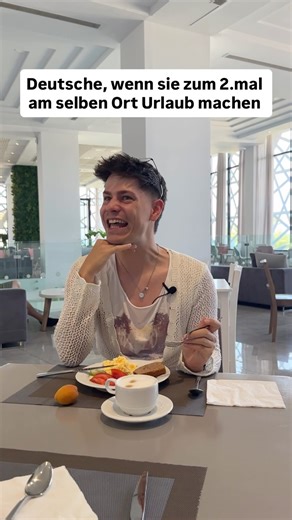 Marco Strecker on Instagram: "Wir sind hier ja in Griechenland im Urlaub!😂🇬🇷Trotz, dass es hier nicht so viele deutsche Urlauber hat, hab ich bereits 2mal genau solche Urlauber live erlebt!😂❤️Kennt ihr solche Urlauber haha?❤️ #lustig #funny #comedy #comedyvideo #funnyideo #urlaub"