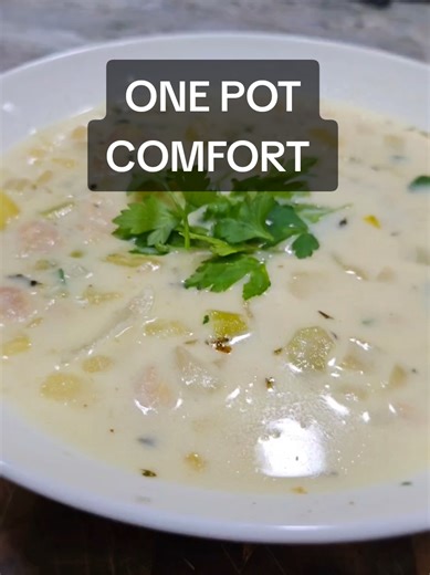 Easy clam chowder. Creamy, cozy, and done in one pot. #clamchowder #easyrecipe #comfortfood #onepot #soup