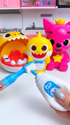 Satisfying Toy ASMR | Pinkfong & Shark Bath Set Unboxing #shorts