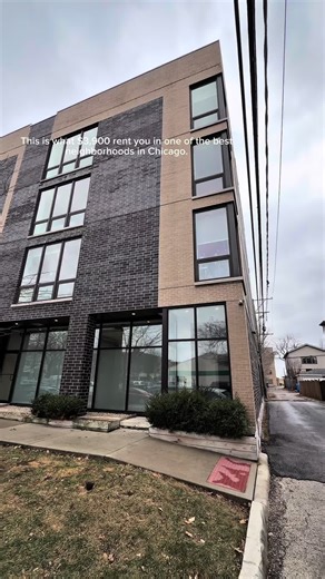 Explore Stunning Chicago Apartments: A Realtor's Tour