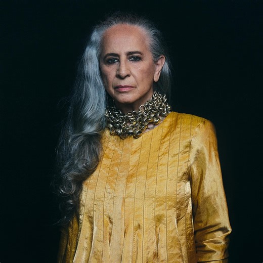 Maria Bethânia volta à canção de Tom Jobim e Vinicius de Moraes em feat bilíngue com a artista italiana Tosca | G1