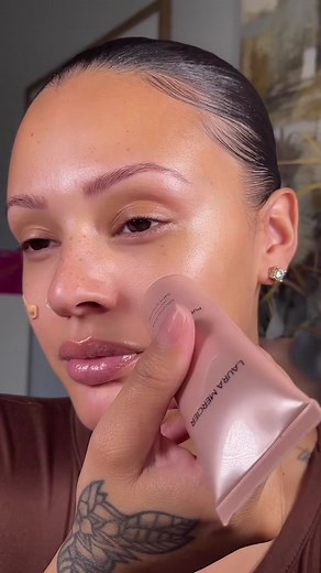 Rock This Dramatic Makeup Look with Black Eyeshadow!