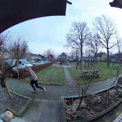 Vandaag glad: Voorzichtig op de stoep!