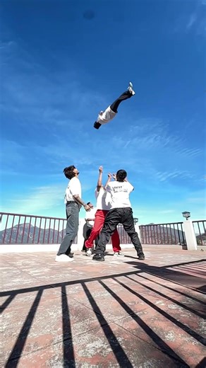 V unbeatable | acrobatics | acrobat dance group