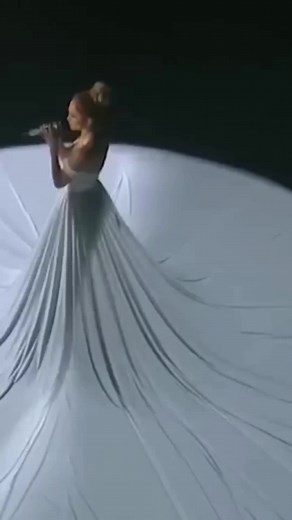 Jennifer Lopez Feel the Light Song | Home 2015