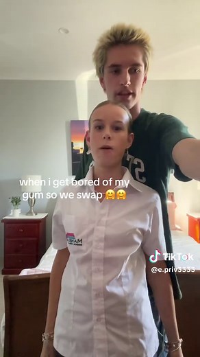 netflix is NOT working #imtheboss | swapping gum