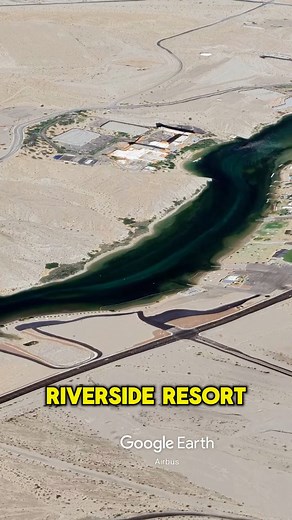 1M views · 11K reactions | Nevada’s secret Riverside Resort that lets you Gamble on the Water. The Las Vegas Strip's riverside twin. #Nevada #HarrahsLaughlin #CaesarsRewards #Travel #destination #FYP | Wanderlustwondershq | Facebook