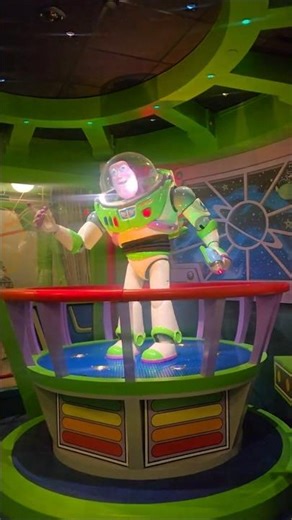 To Infinity and Beyond! Buzz Lightyear Speaking in French to Disney Guests at Disneyland Paris.