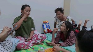59K views · 2.9K reactions | Chicka muna bago matulog! A Night with Gratienza Fam | Part 2 Subscribe to Gratienza Entertainment YouTube Channel: https://bit.ly/3r9BgJT Follow Social Media Accounts: Facebook https://bit.ly/3yXwBLf Tiktok https://bit.ly/3l8Y0Fg Kumu https://bit.ly/3jZbtAb Instagram https://bit.ly/3k1w2Mr | Gratienza Entertainment | Facebook