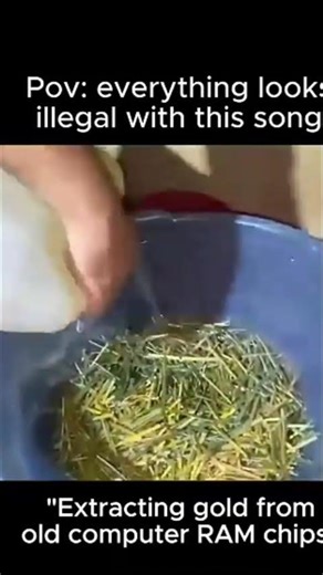 "extracting gold from old computer ram chips" #pcgaming #benchmark