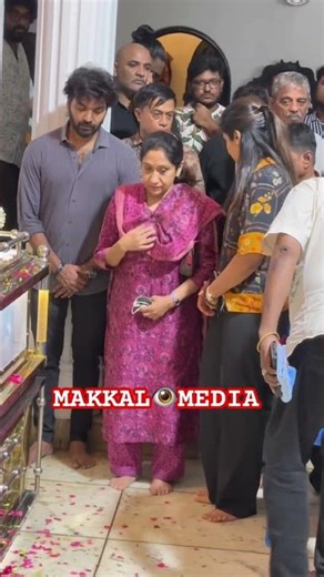 என்ன மரியாதை வளர்ப்புன்னா இப்படி இருக்கணும் #love #song #makkalmedia #jaguarnathan