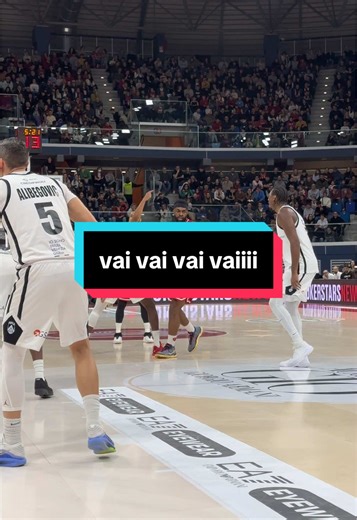 Shavon chiede, Armoni esegue 🫡 #olimpiamilano #olimpia #milan #basketball