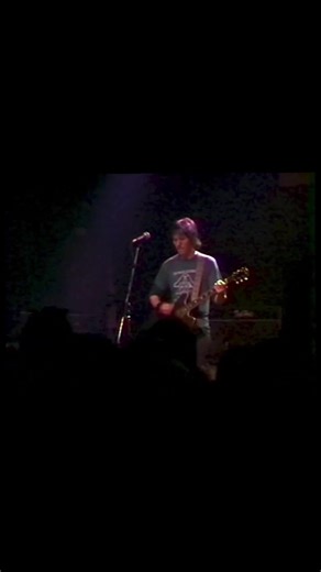 elliott smith performing bled white at lees palace, toronto #elliottsmith #elliottsmithtok #elliottsmithlover67 #elliottsmith67