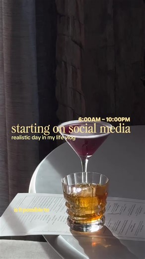 GET IN we’re talking about hooks!!!! LMK in the comments what you want to learn about next 🫂 happy Friday!!!!! #creatorsearchinsights #tiktokstrategy #socialmediagrowth #makingmoneyonline #contentcreatortips