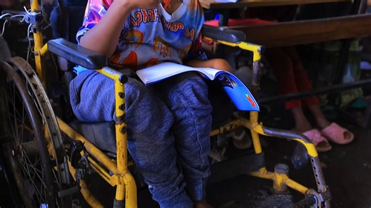 ዕማም ተስፋ ሕውየት ህፃናት ትግራይ ህፃን ማትያስ ምላው ኣብ ከተማ ሽረ እንዳስላሰ ዝርከብ መዕቖቢ ተመዛበልቲ ዓዲ ወንፊቶ ዝነብር ወዲ 11 ዓመት ተምሃራይ ቀዳማይ ክፍሊ እዩ። እዚ ህፃን ብዘለዎ ከቢድ ኣካላዊ መጉዳእትን ካልኦት ማሕበረ ቁጠባዊ ፀገማትን፤ ብቕልውላው ኣብ ዝተሃስዩ ከባቢታት ዝርከቡ መግለልቲ ዝበፅሖም ህፃናት ኩለመዳያዊ ኣገባብ ዘለዎ ትምህርቲ ምሃብ ዝብል ስትራተጂካዊ ዕላማ ሒዙ ኣብ ዝሰርሕ መደብ ተፃዋራይነት ነዊሕ ዓመታት (MYRP II) ተሓቚፉ ትምህርቱ ኣብ ምክትታል ይርከብ። ማልት ምስ ትካል ገባሪ ሰናይ ዓለምለኸ ህፃናት ኣድሕን (SCI) ብምትሕብባር ካብ ኤጁኬሽን ካኖት ዌይት (Education Cannot Wait) ብዝተረኸበ ሓገዝ ገንዘብ መደብ ተፃዋራይነት ነዊሕ ዓመታት (MYRP II) “ተስፋ ሕውየት ብትምህርቲ” ብዝብል መሪሕ ቃል መደብ ምምሕያሽ ትምህርቲ ኣ