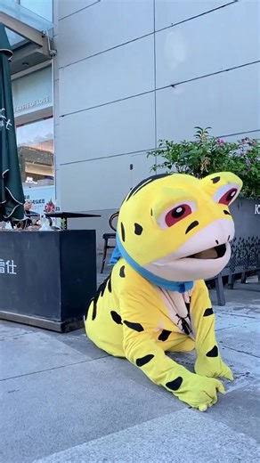 Comedy frog 😂😆 #viral #meme #memesdaily #jokes #explorepage #funnyvideos #dank #fun #memes #humor #funny #dailymemes #lol #funnymemes | Comedy Club