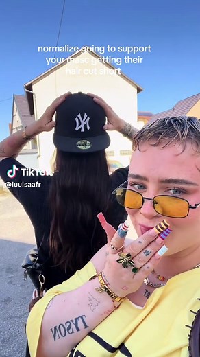 WLW haircut ideas: masc short haircuts for lesbians